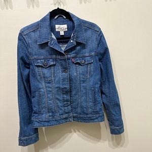 Levi’s Women’s Denim Jean Jacket L